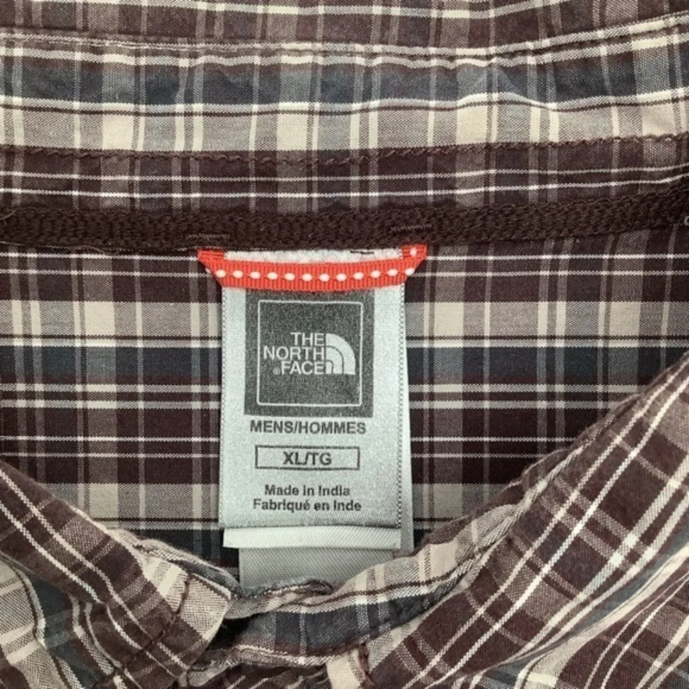 The North Face Mens Long Sleeve Button Up Plaid Shirt Brown Size‎ XL.